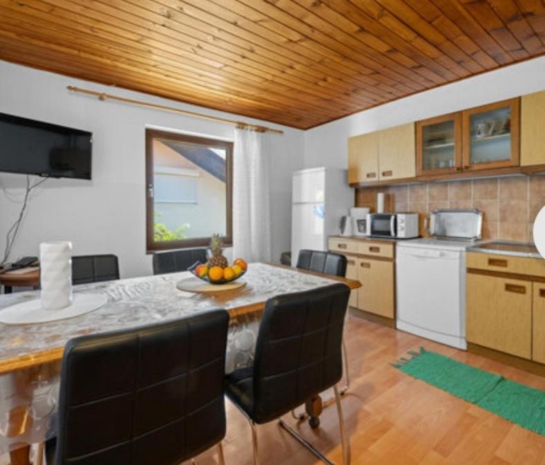Apartman Arija-Pino Водице Экстерьер фото